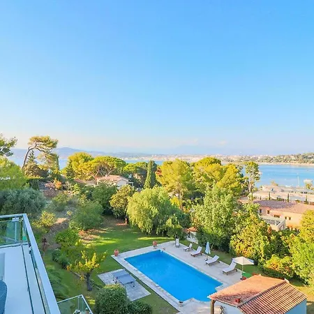 Eden Roc Luxurious With Sea View & Huge Pool In Cap D'antibes *