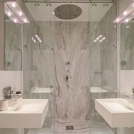 Вилла Eden Roc Luxurious With Sea View & Huge Pool In Cap D'antibes Антиб